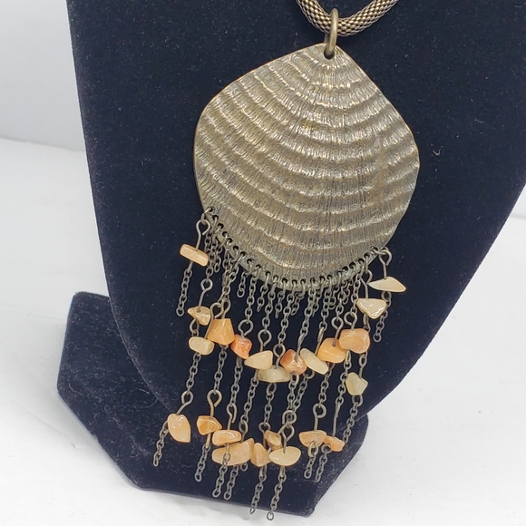 Vintage metal corded mesh chain with large bronze color metal beaded necklace - Picture 2 of 8